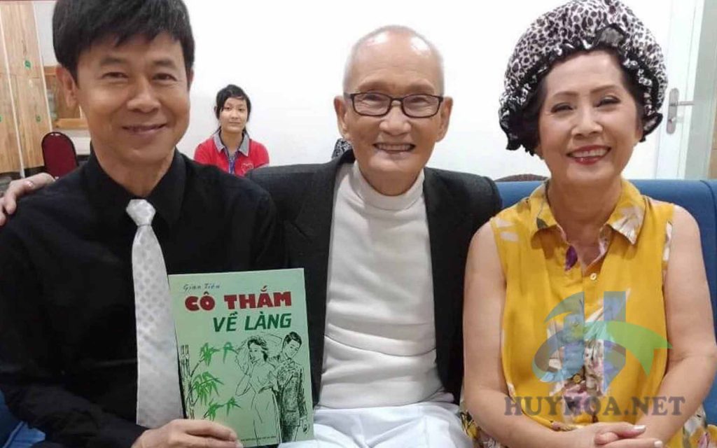 Thống kê các tác phẩm của nhạc sĩ Giao Tiên Nhạc sĩ Giao Tiên chụp ảnh cùng Thái Châu và Phương Dung