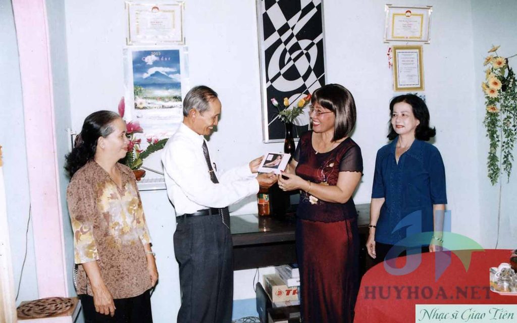Tâm sự của nhạc sĩ Giao Tiên về tuyển tập Nhớ Người Yêu Nhạc sĩ Giao Tiên