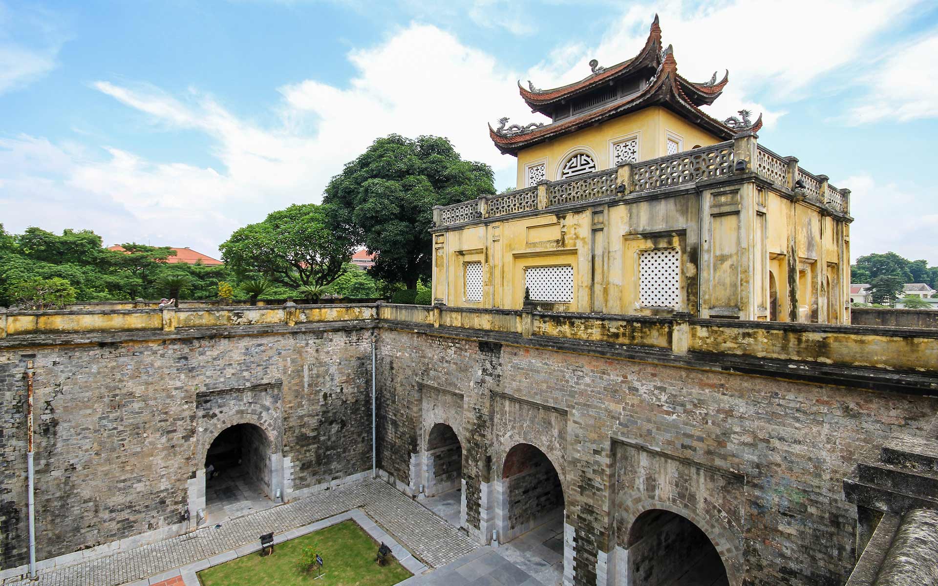 Visiting Imperial Citadel of Thang Long, Hanoi is the most favorite thing to do in Vietnam