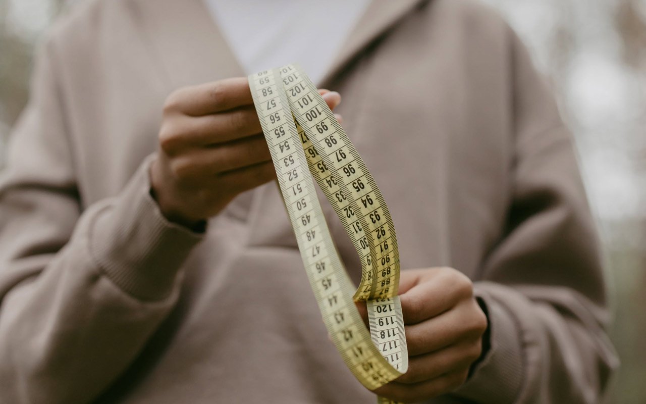 Take body measurements for weight loss