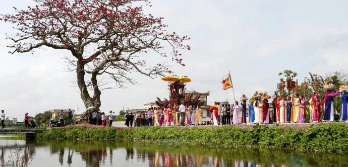 Những hình ảnh đẹp về làng quê việt nam chất lượng 4K 4 Một lễ hội nơi làng quê