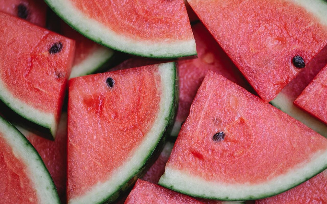 are white watermelon seeds safe for dogs