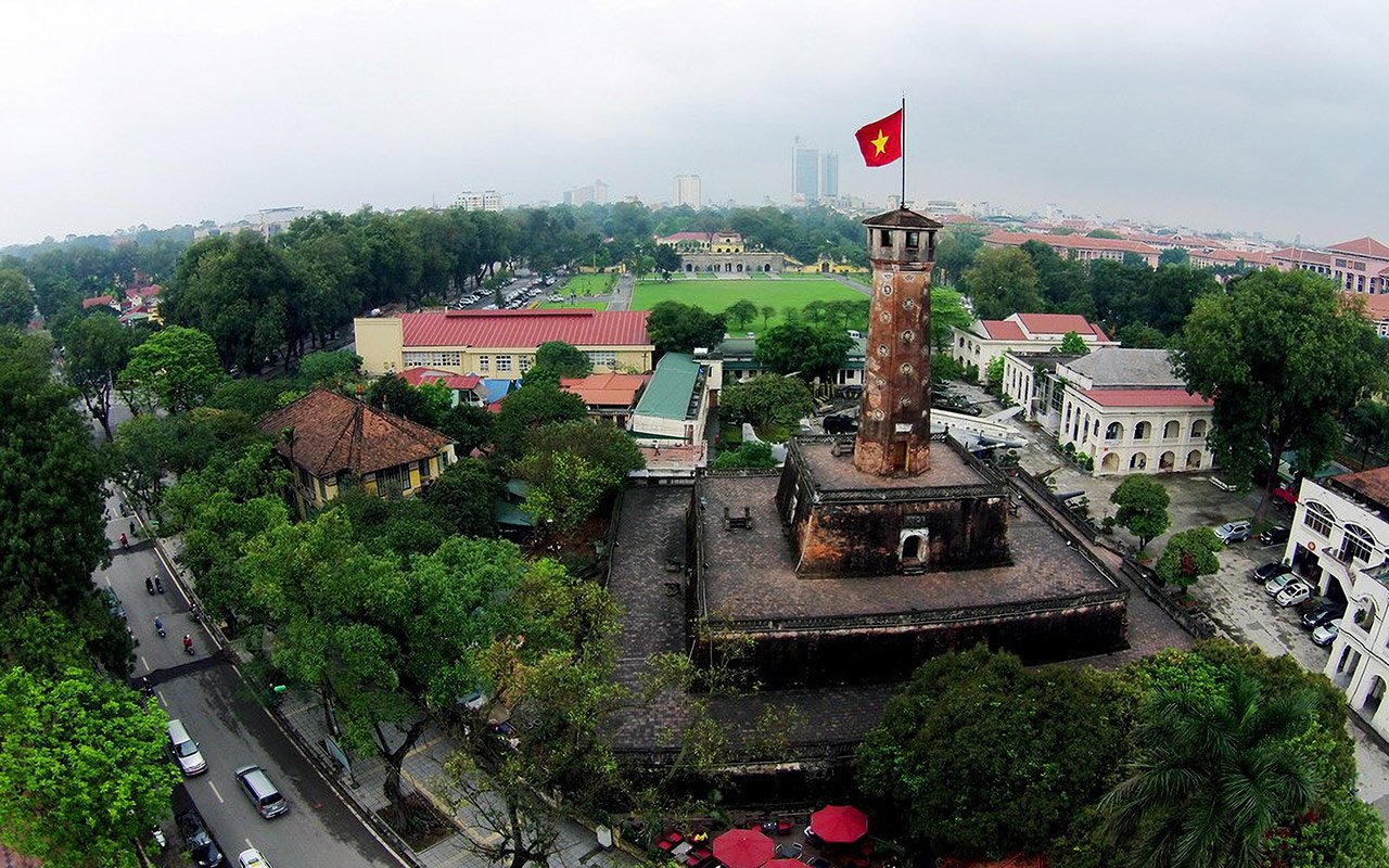 Flag tower of Hanoi