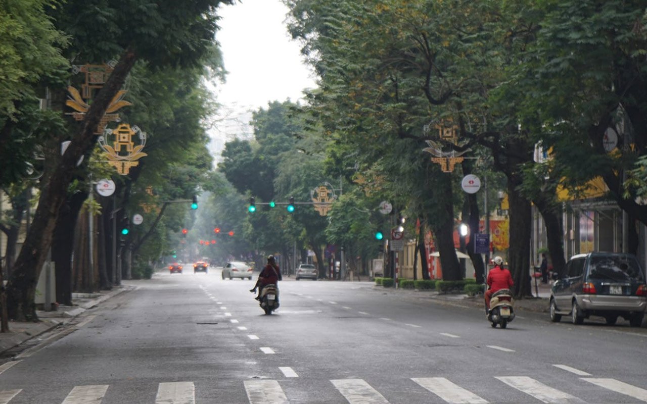 Peaceful streets on Tet holiday