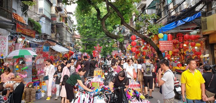 Hang Ma Street with children in the Mid Autumn