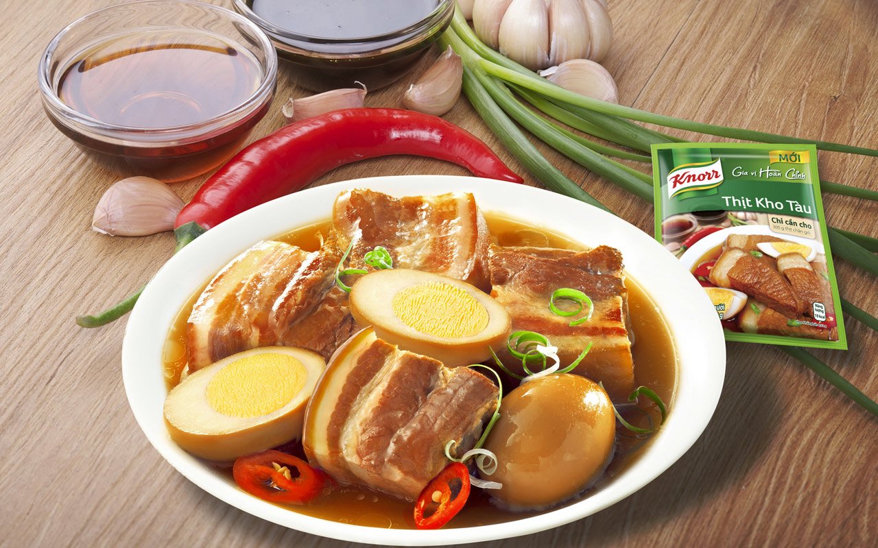 Thit Kho Trung - Vietnamese Traditional Foods For Tet Holiday