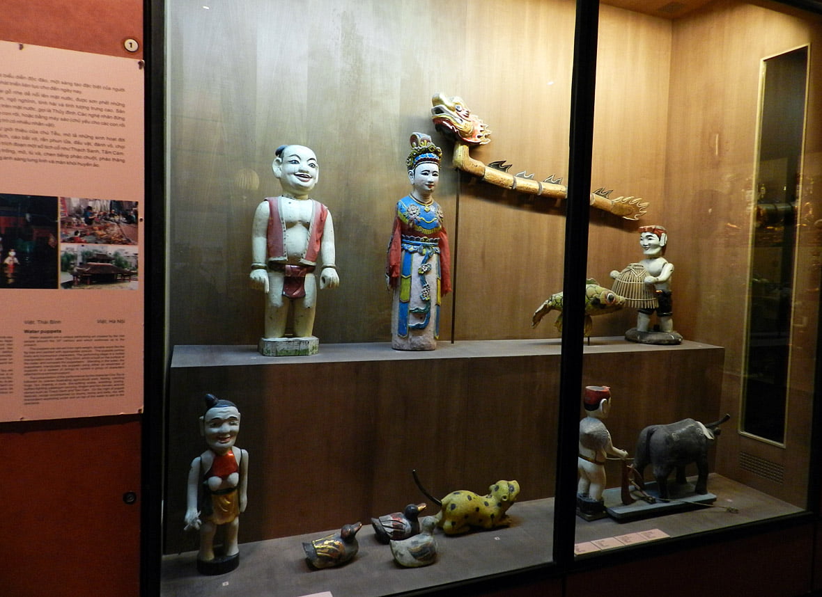 Vietnam Museum of Ethnology: A Cultural Treasure in Hanoi 1 A display of costumes and artifacts from different ethnic groups at the Vietnam Museum of Ethnology