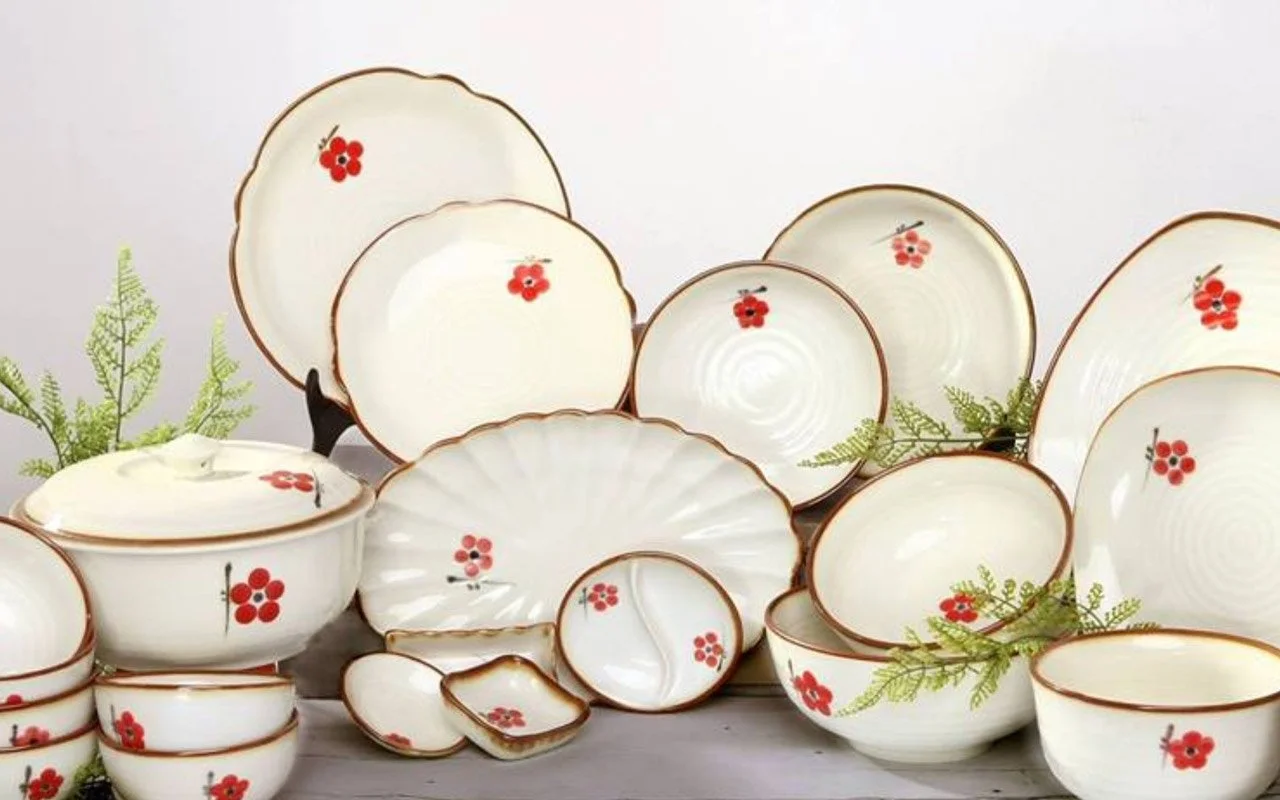 Bat Trang ceramic dish set Bat Trang ceramic dish set